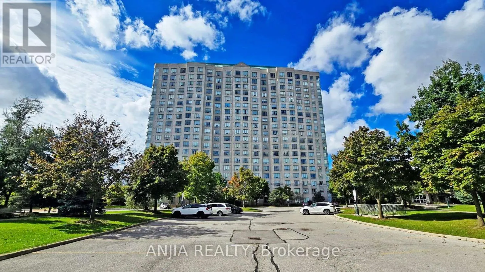 1705 - 2627 MCCOWAN ROAD