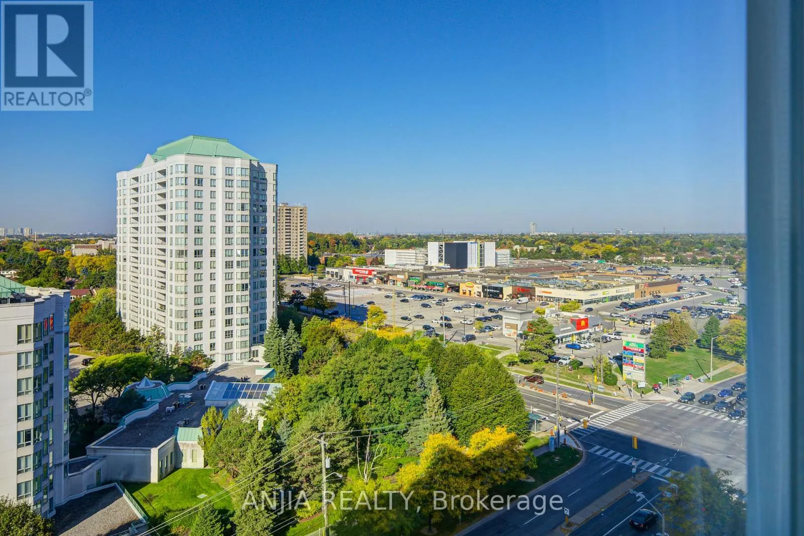 1705 - 2627 MCCOWAN ROAD