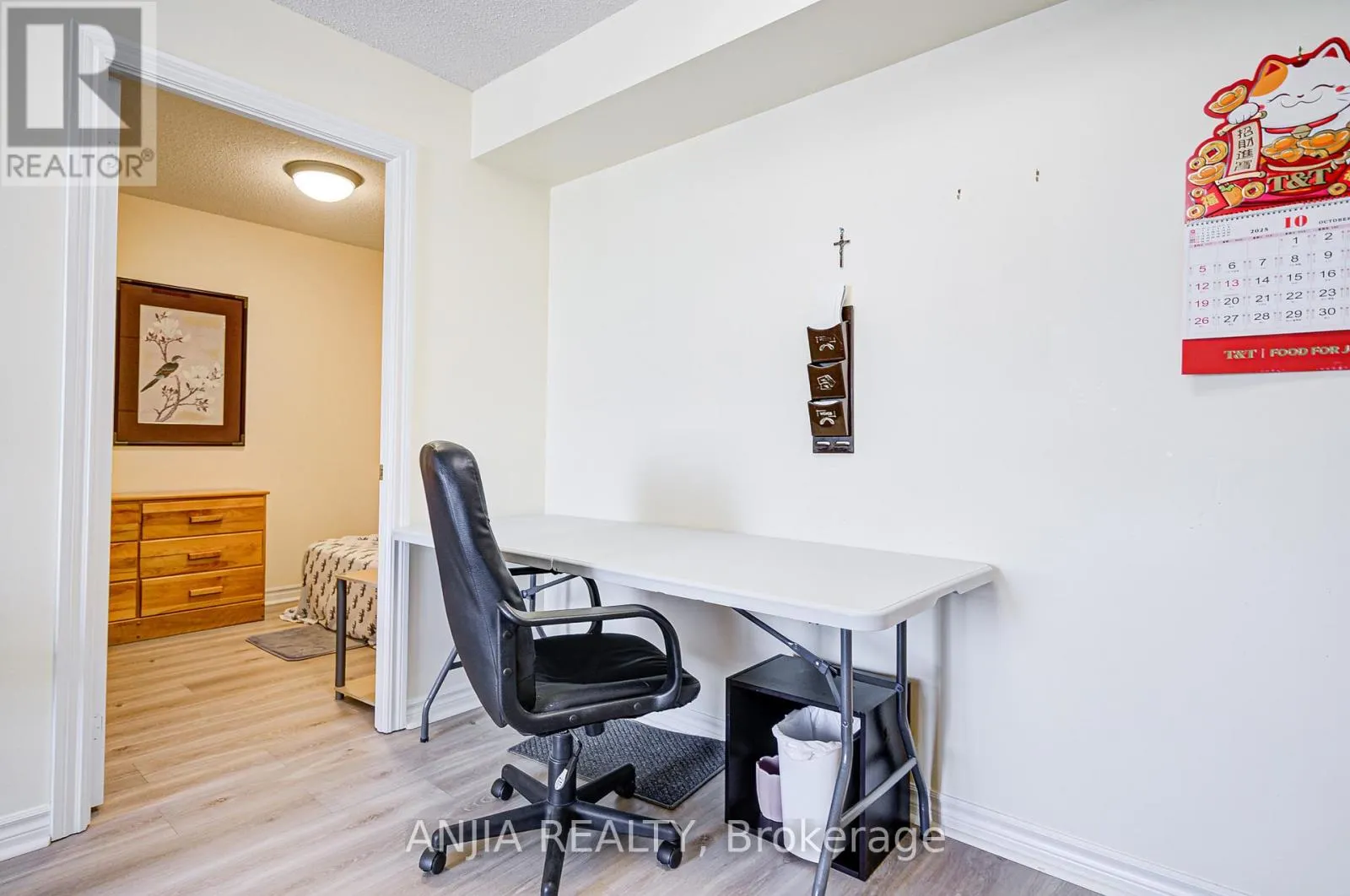 1705 - 2627 MCCOWAN ROAD