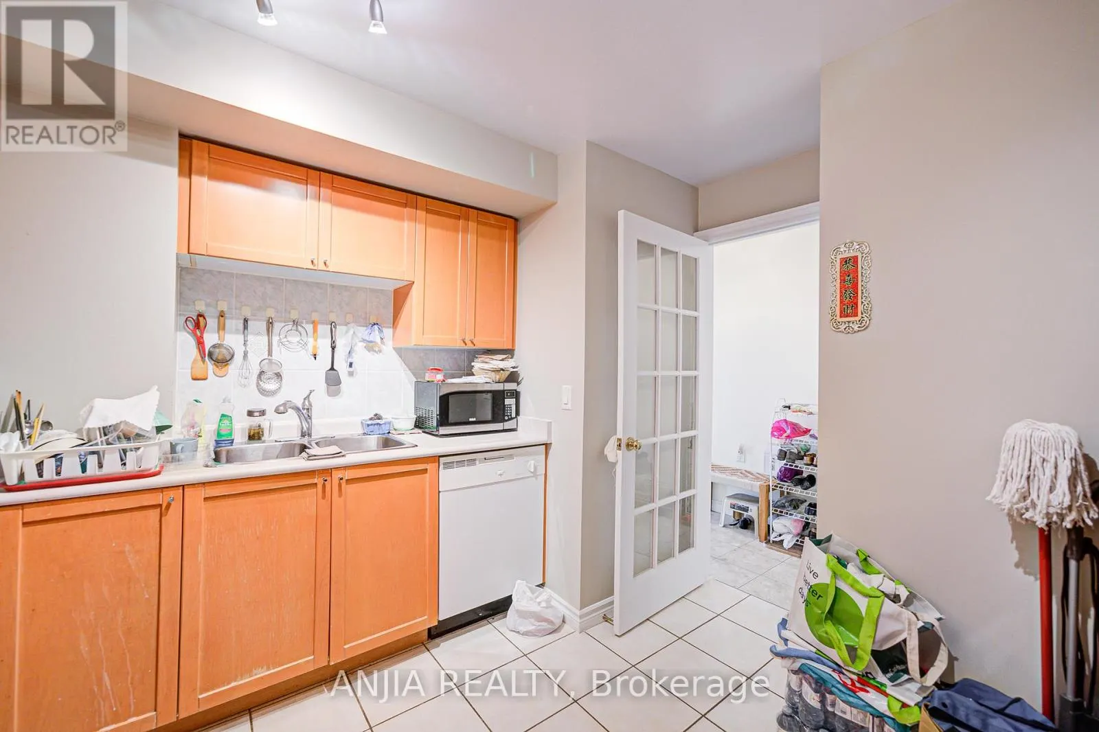 1705 - 2627 MCCOWAN ROAD