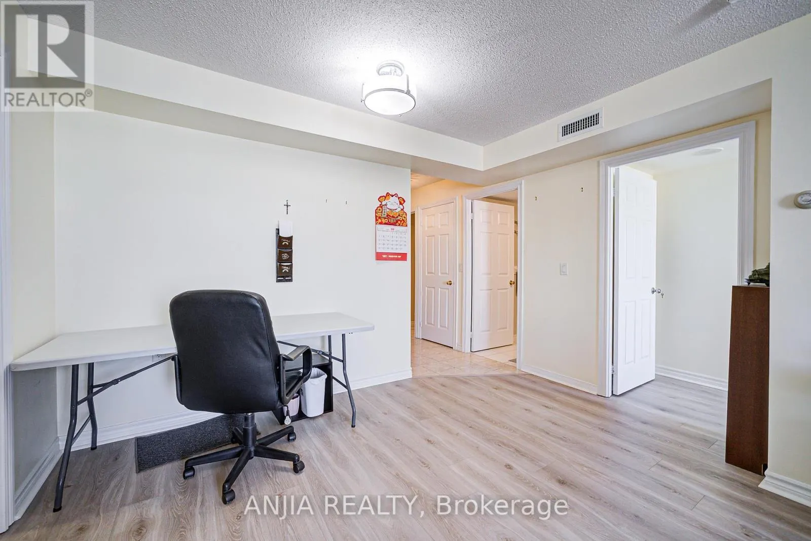 1705 - 2627 MCCOWAN ROAD