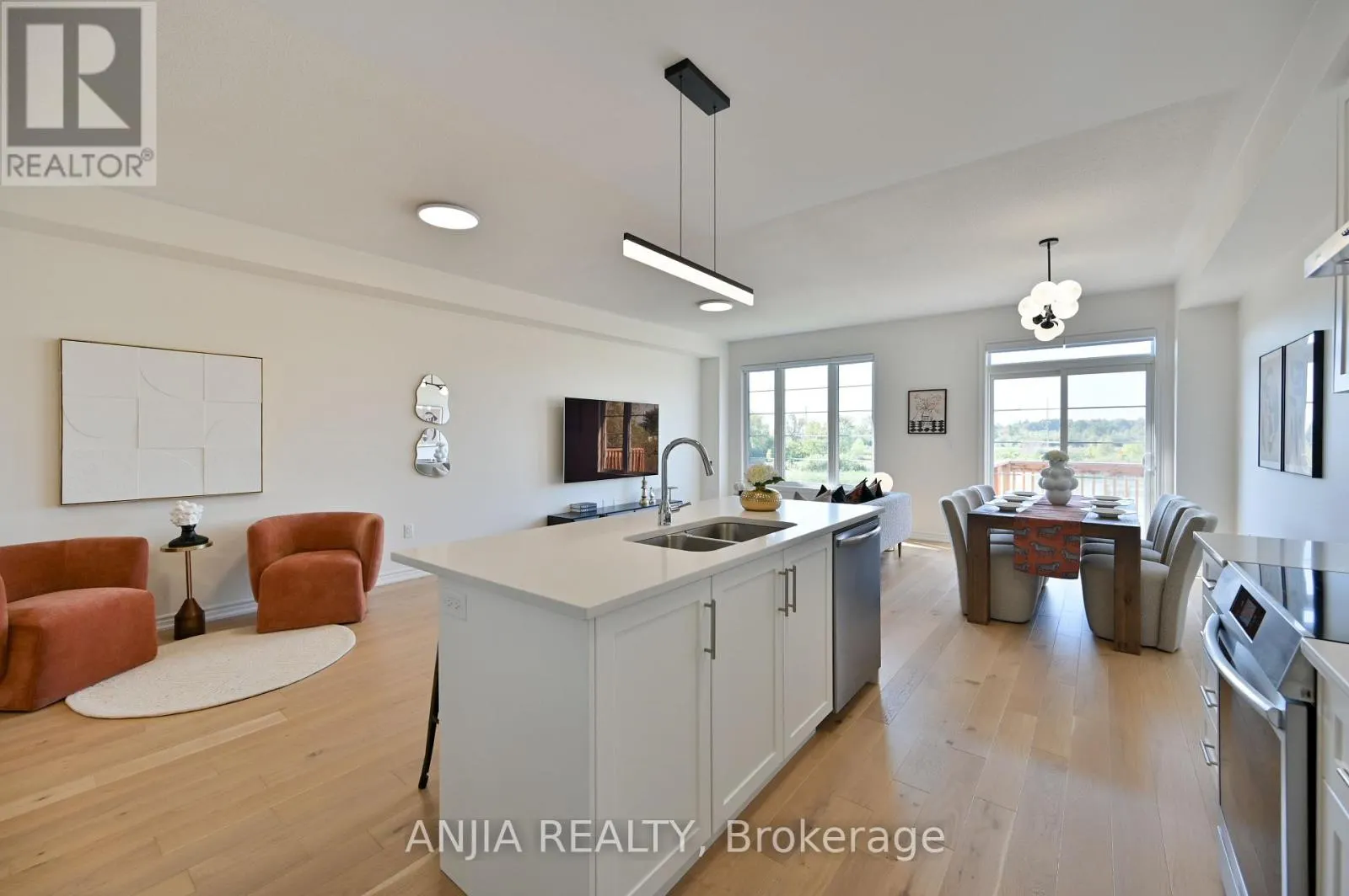 16 VELVET DRIVE