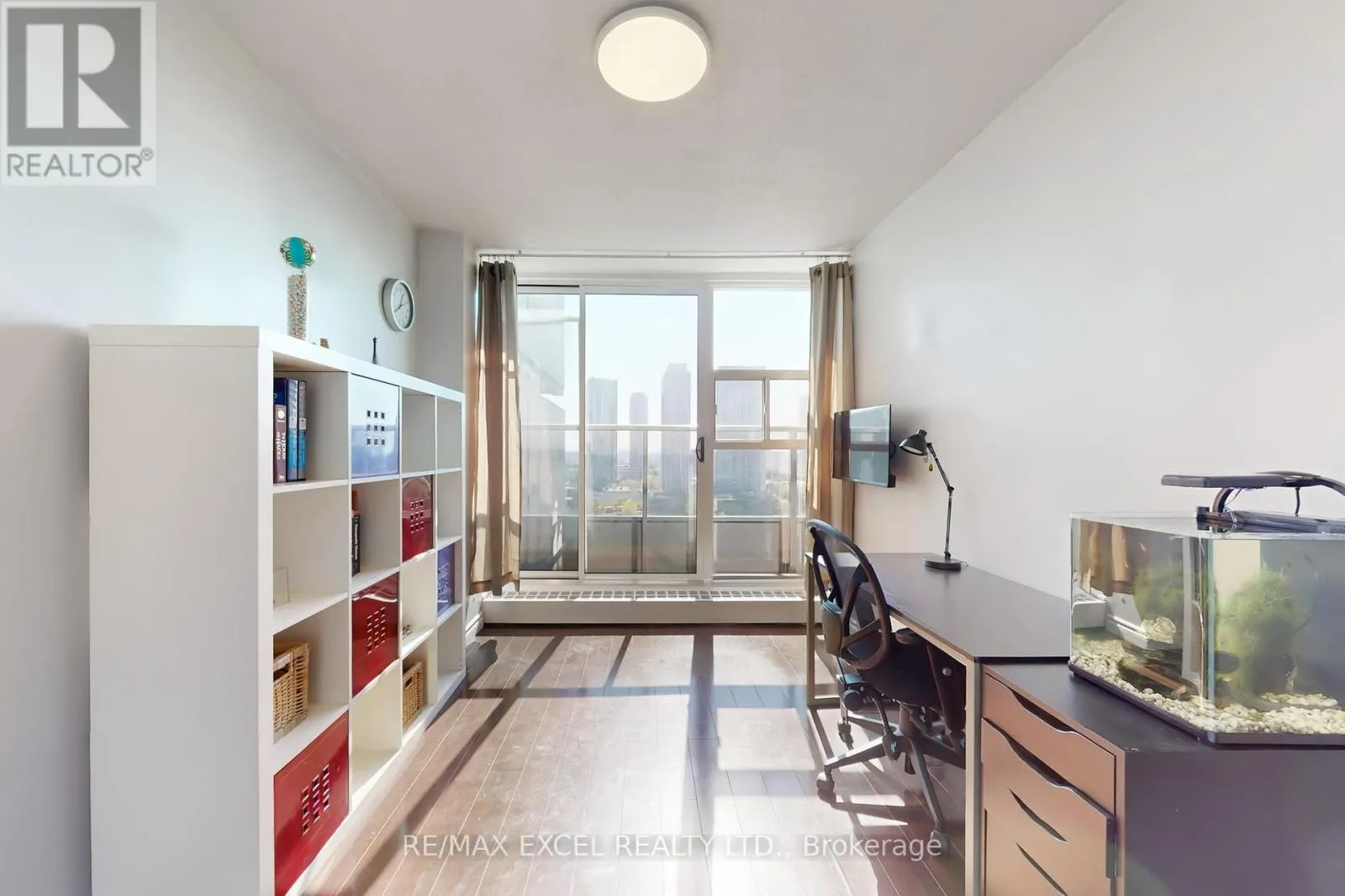 1708 - 4101 SHEPPARD AVENUE E