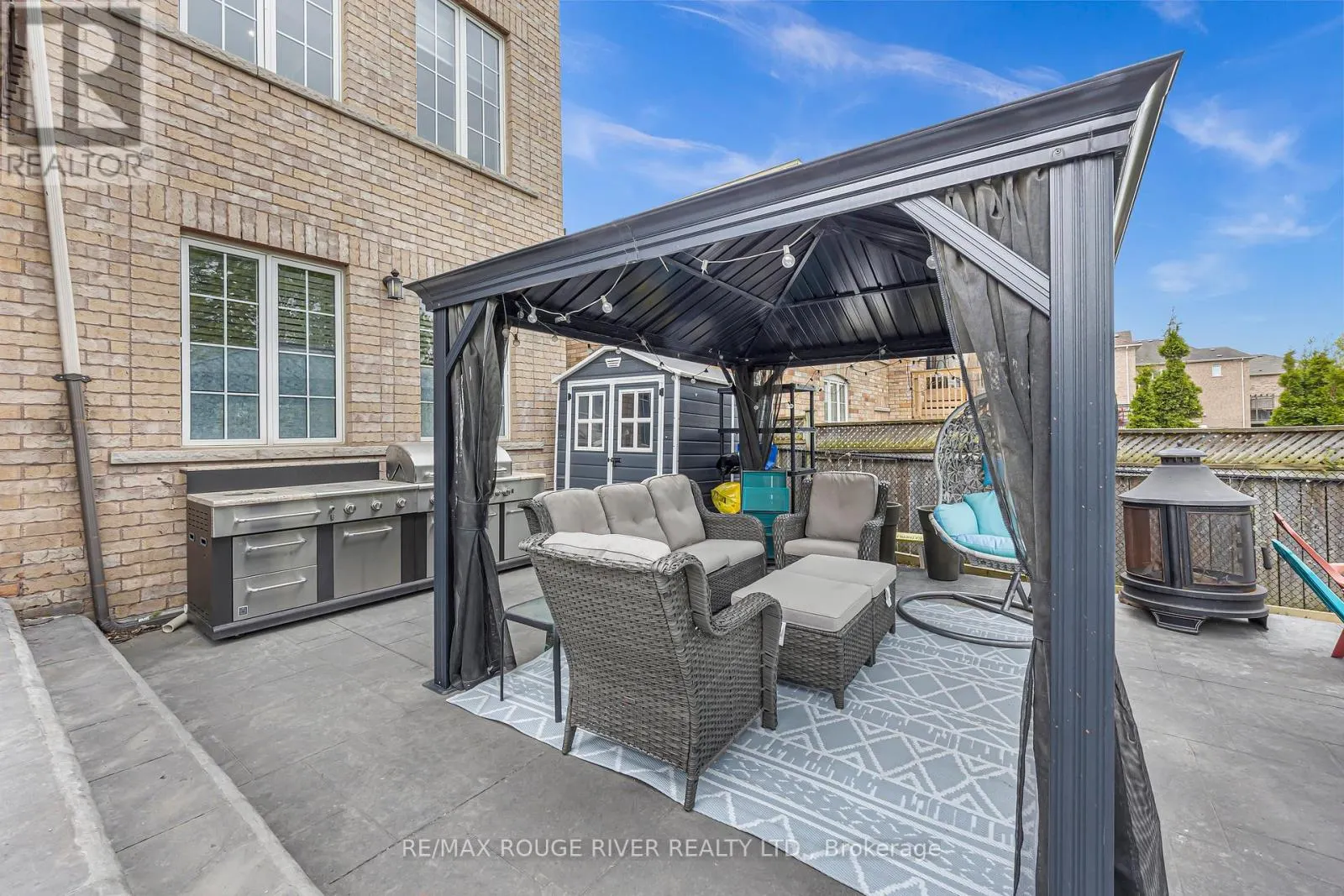 8 ST PHILIP COURT