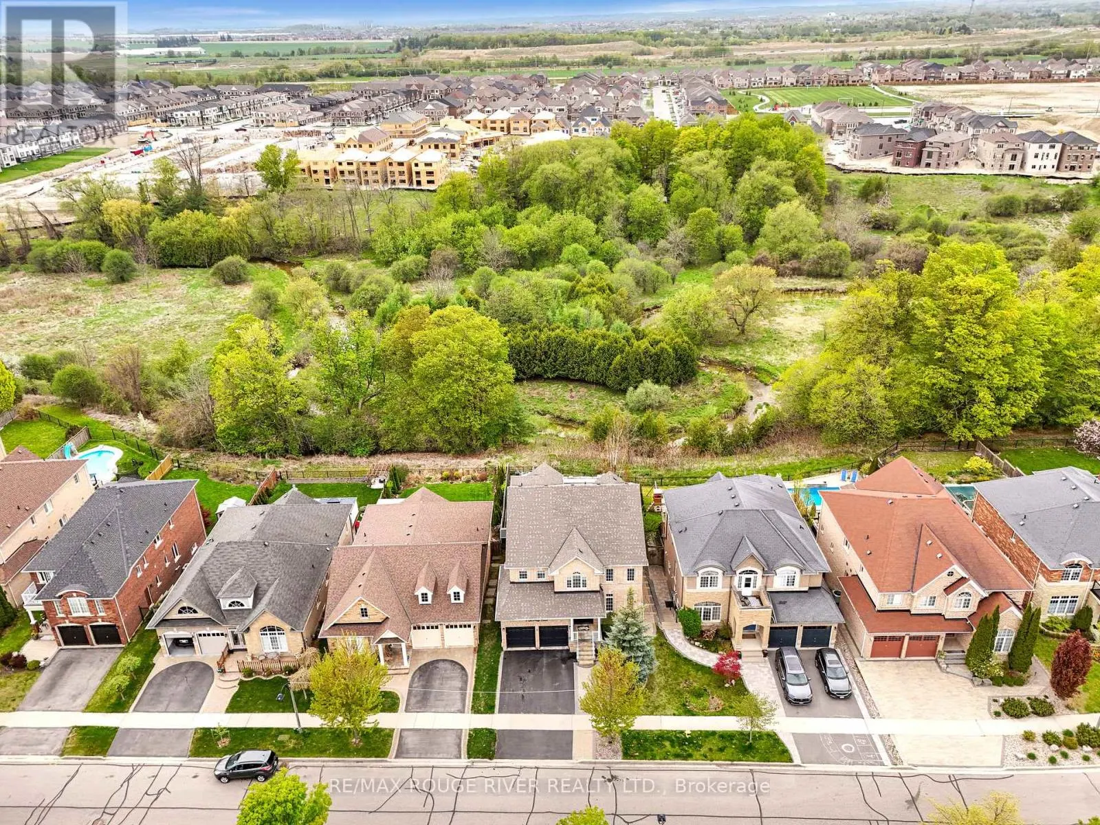 8 ST PHILIP COURT
