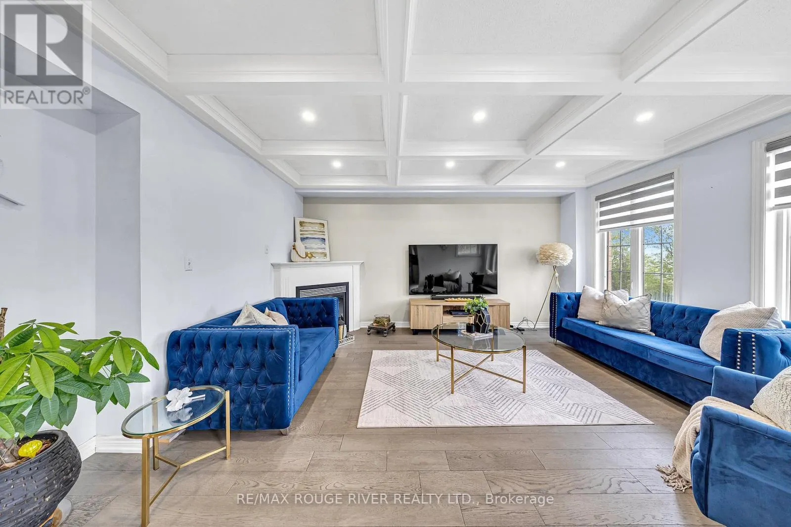 8 ST PHILIP COURT