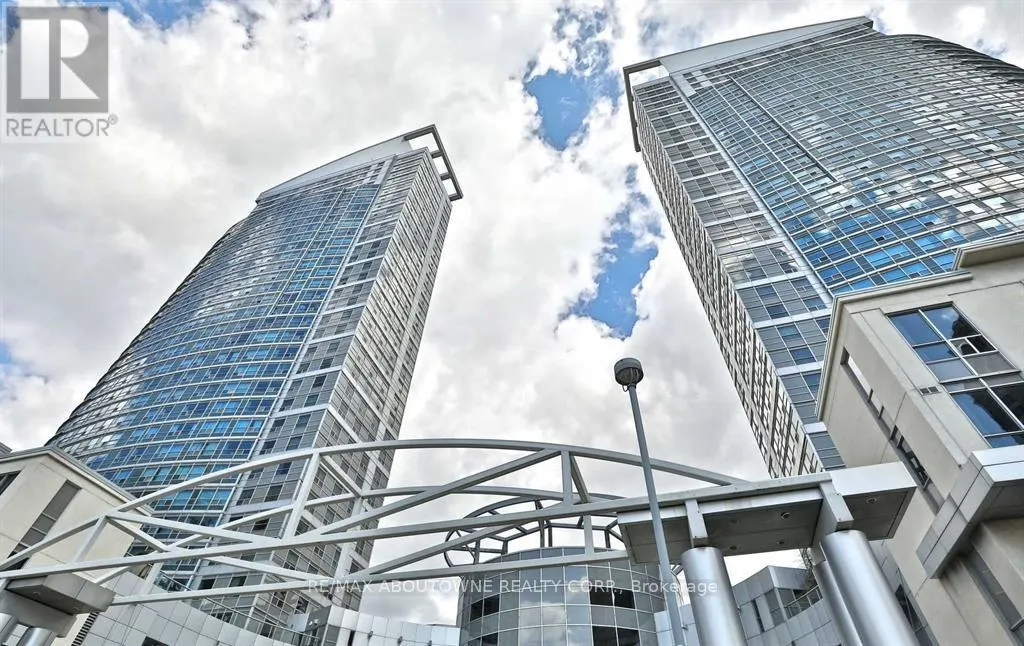 3205 - 36 LEE CENTRE DRIVE