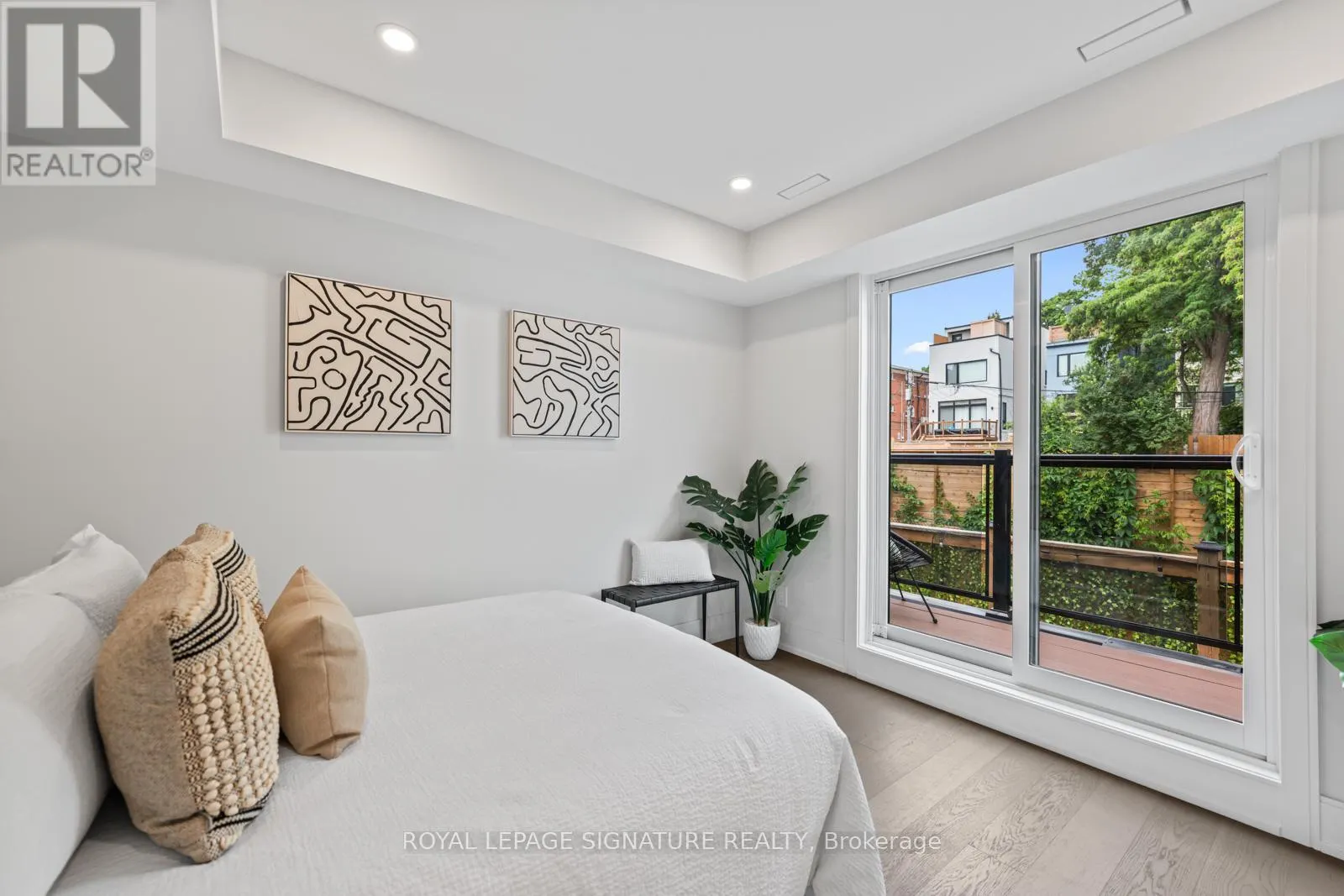 24 HARRIET STREET