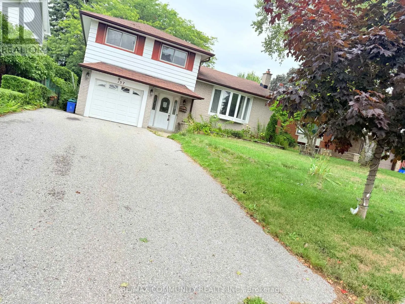 157 LABRADOR DRIVE