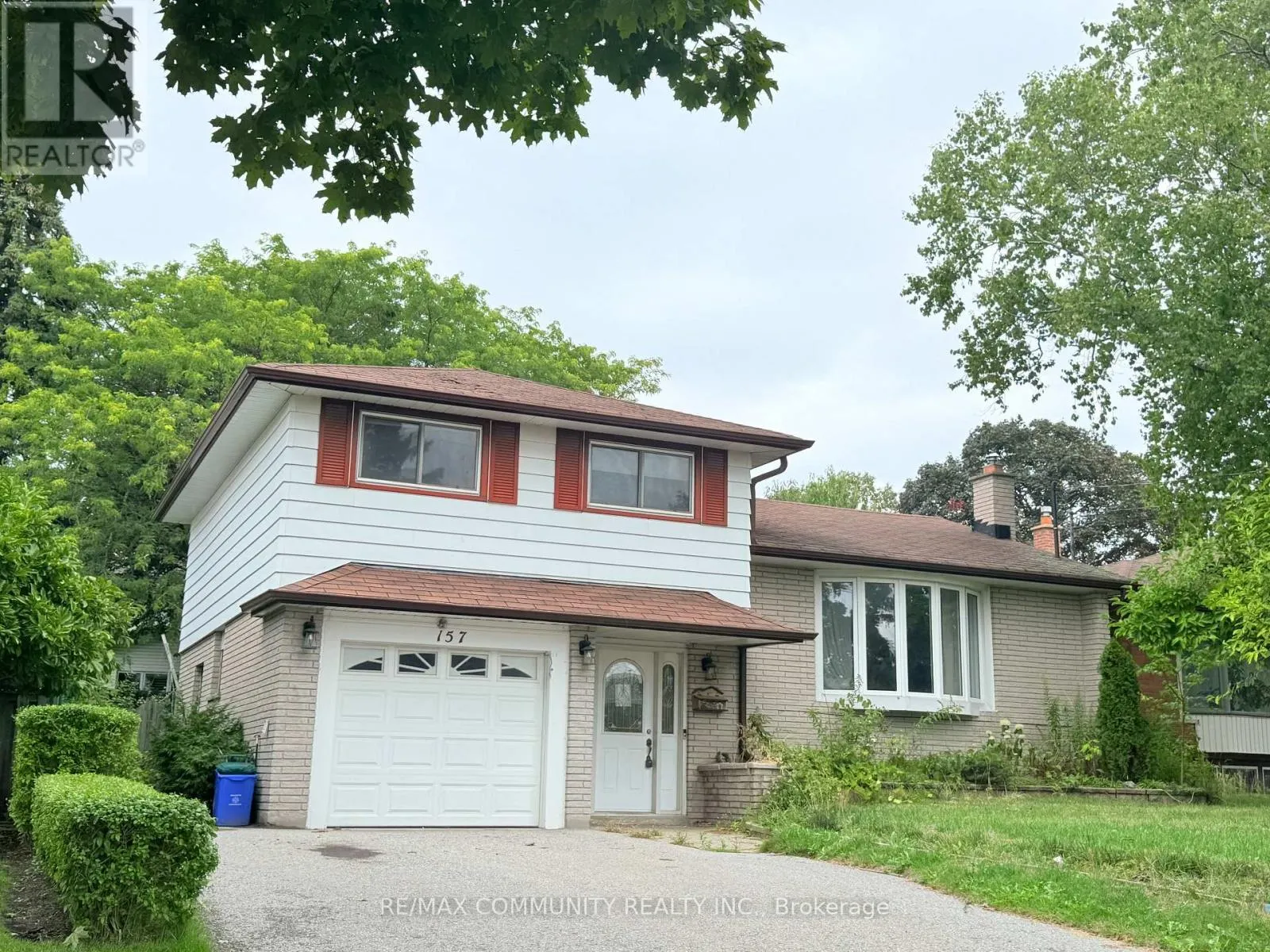 157 LABRADOR DRIVE