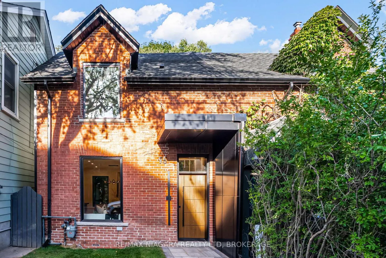 95 KIMBERLEY AVENUE