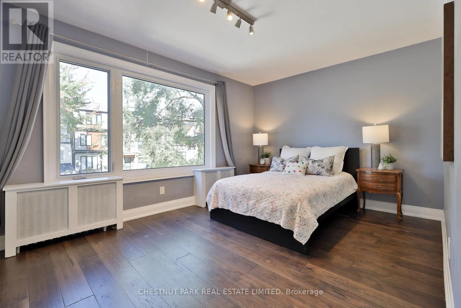 5 MINTO STREET