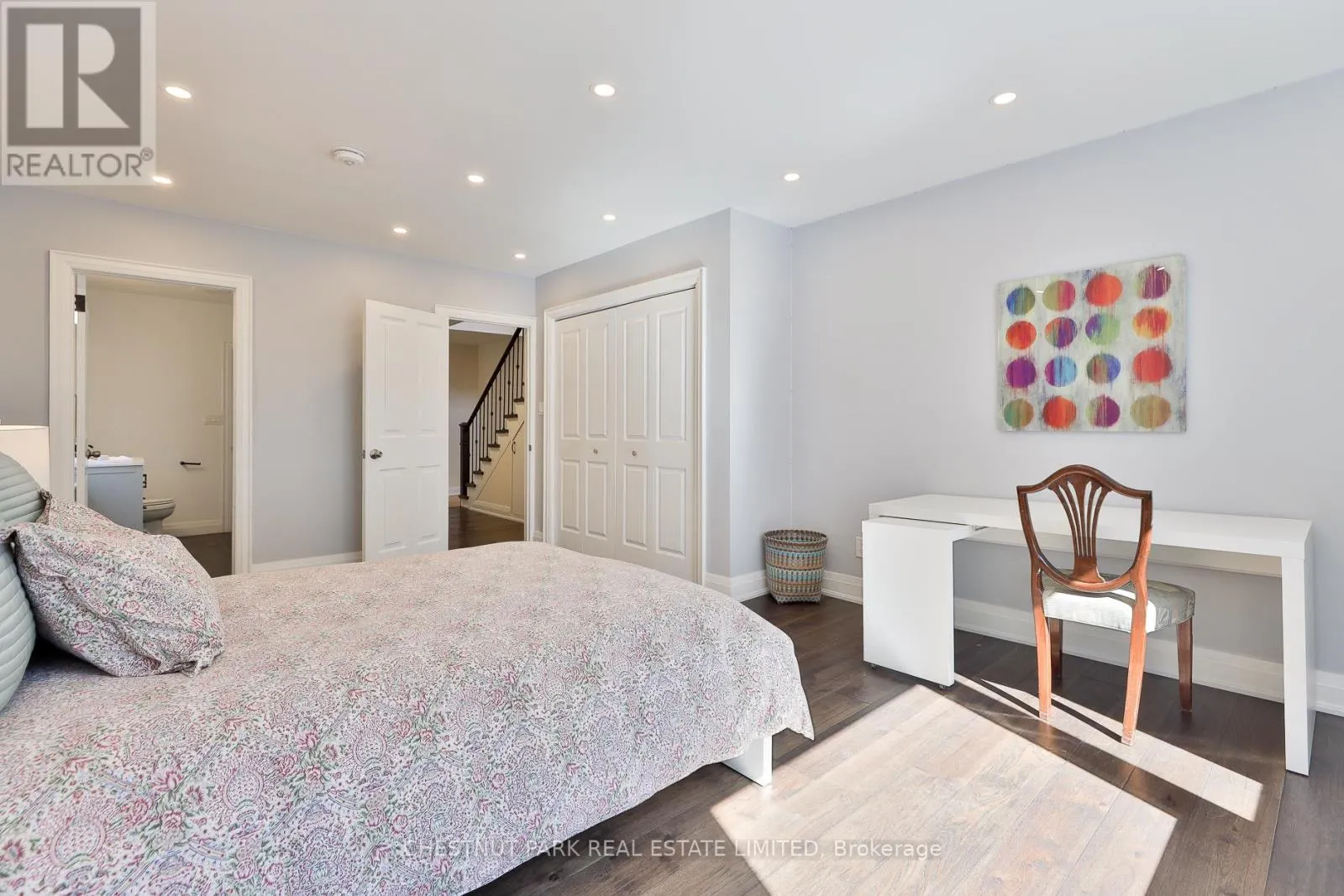 5 MINTO STREET