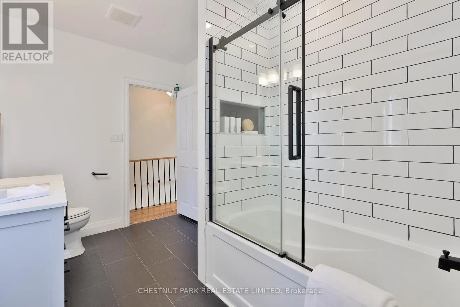 5 MINTO STREET