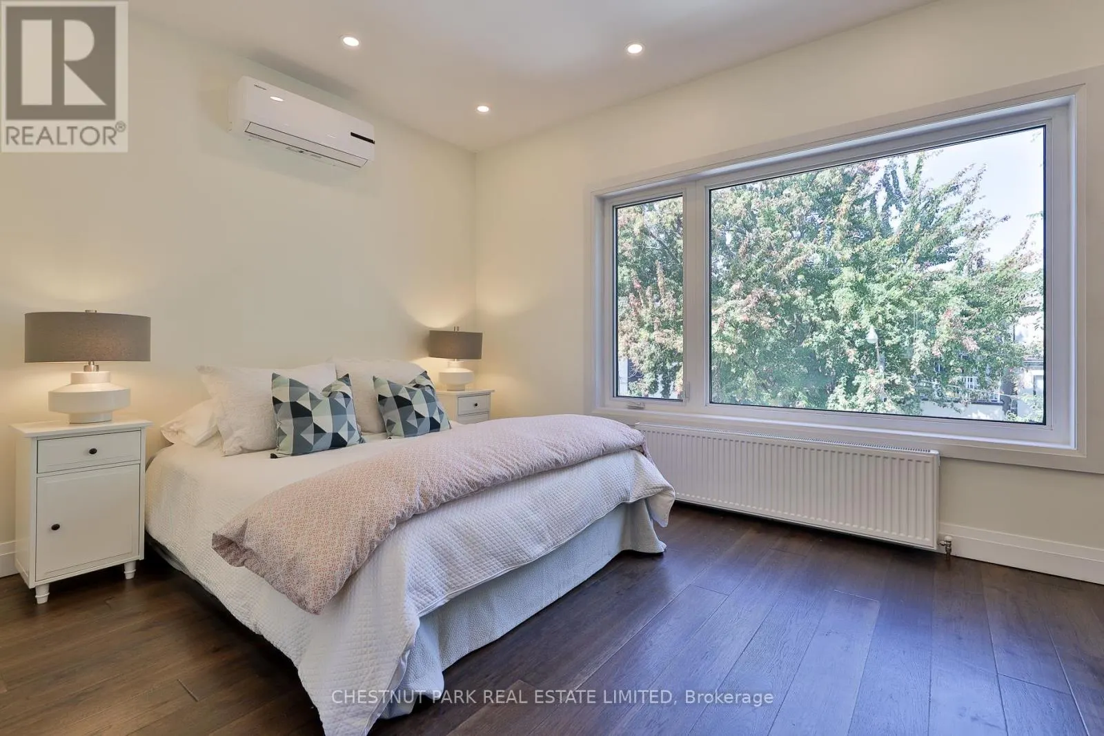 5 MINTO STREET