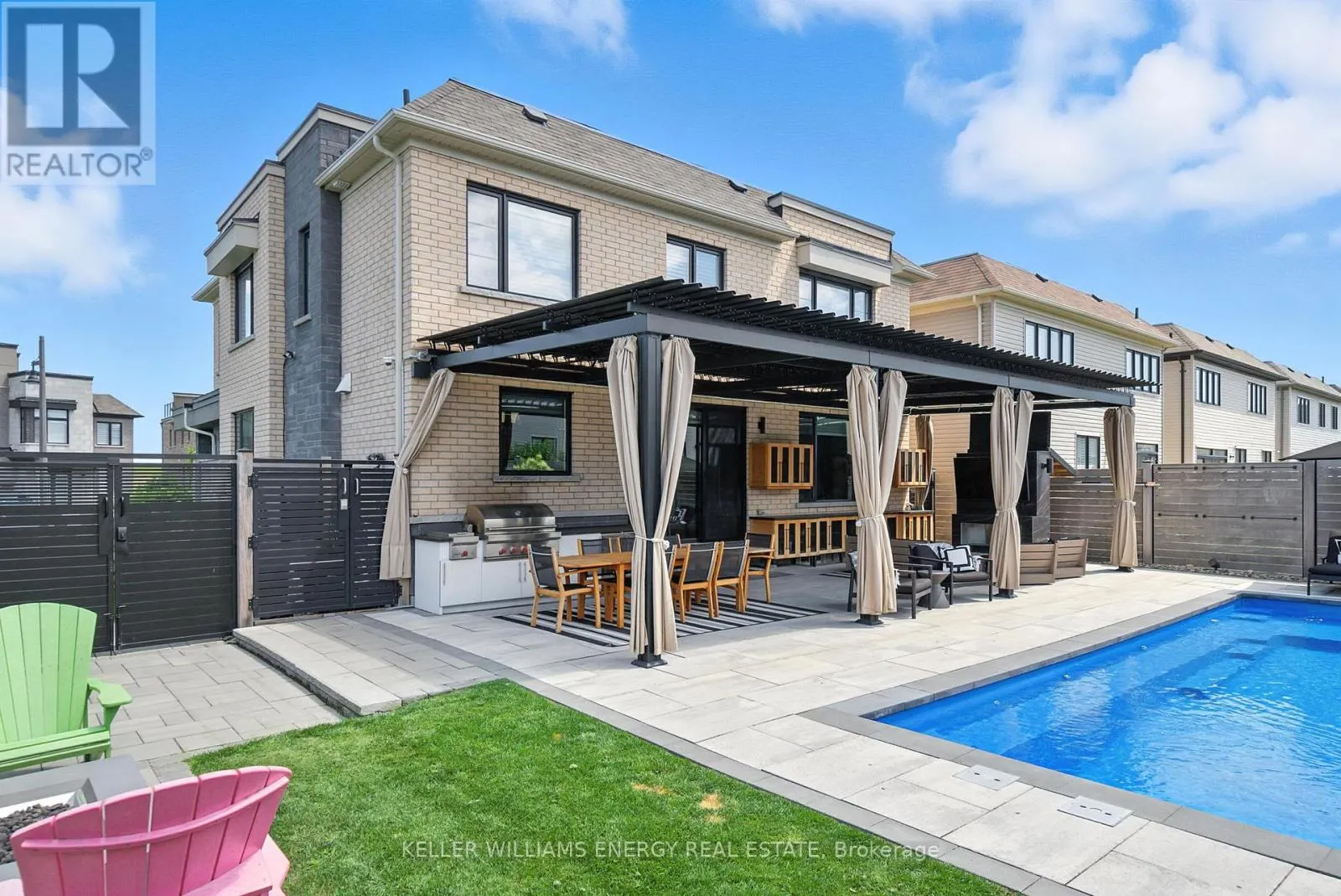 42 YACHT DRIVE