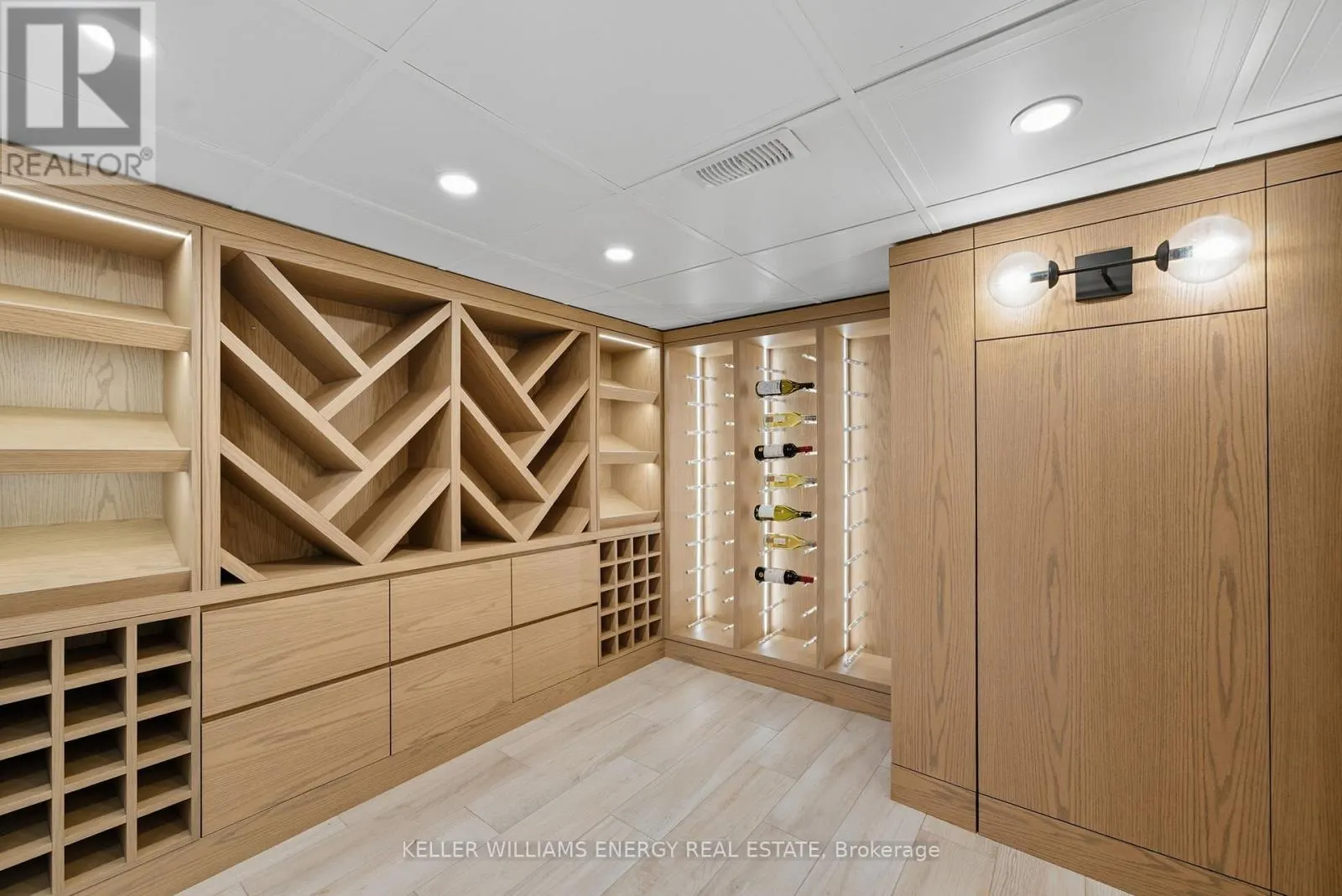 42 YACHT DRIVE