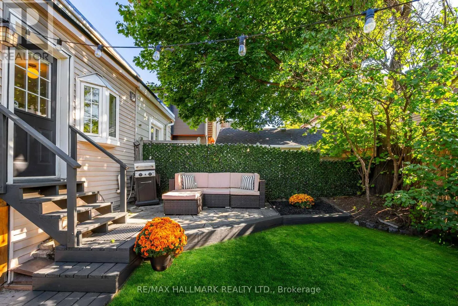 1 HEYWORTH CRESCENT