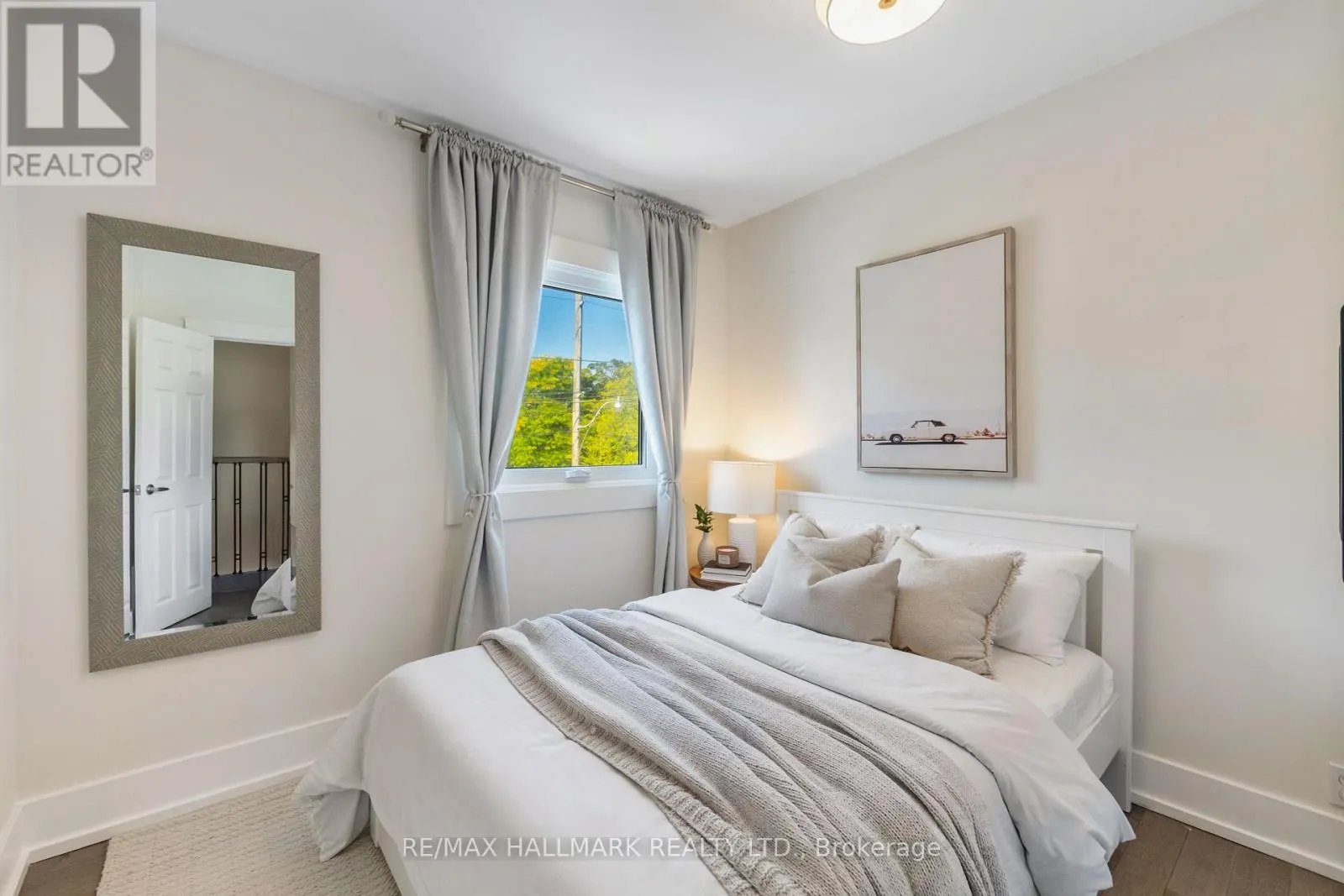 1 HEYWORTH CRESCENT