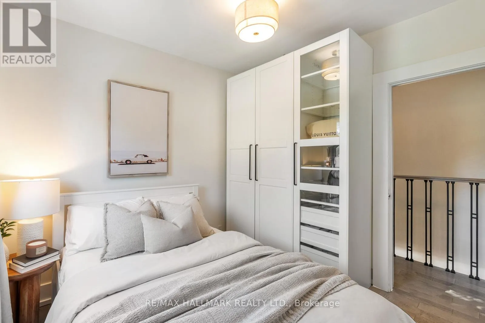 1 HEYWORTH CRESCENT