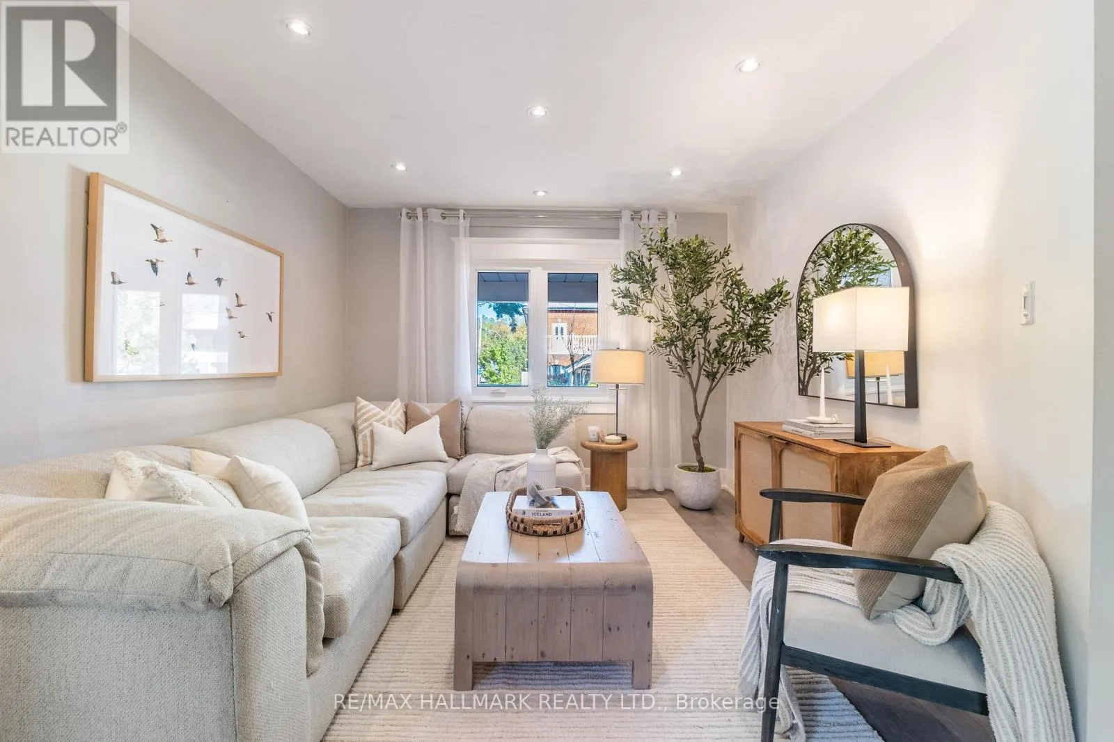 1 HEYWORTH CRESCENT