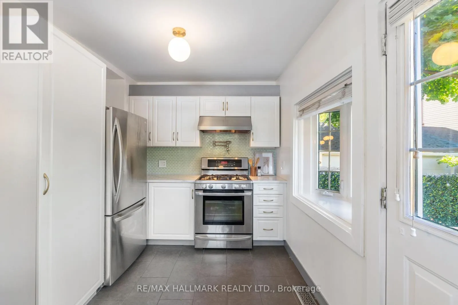 1 HEYWORTH CRESCENT