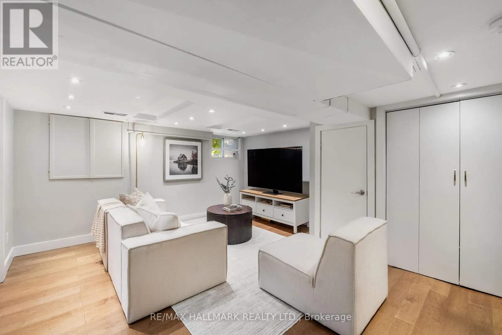 1 HEYWORTH CRESCENT