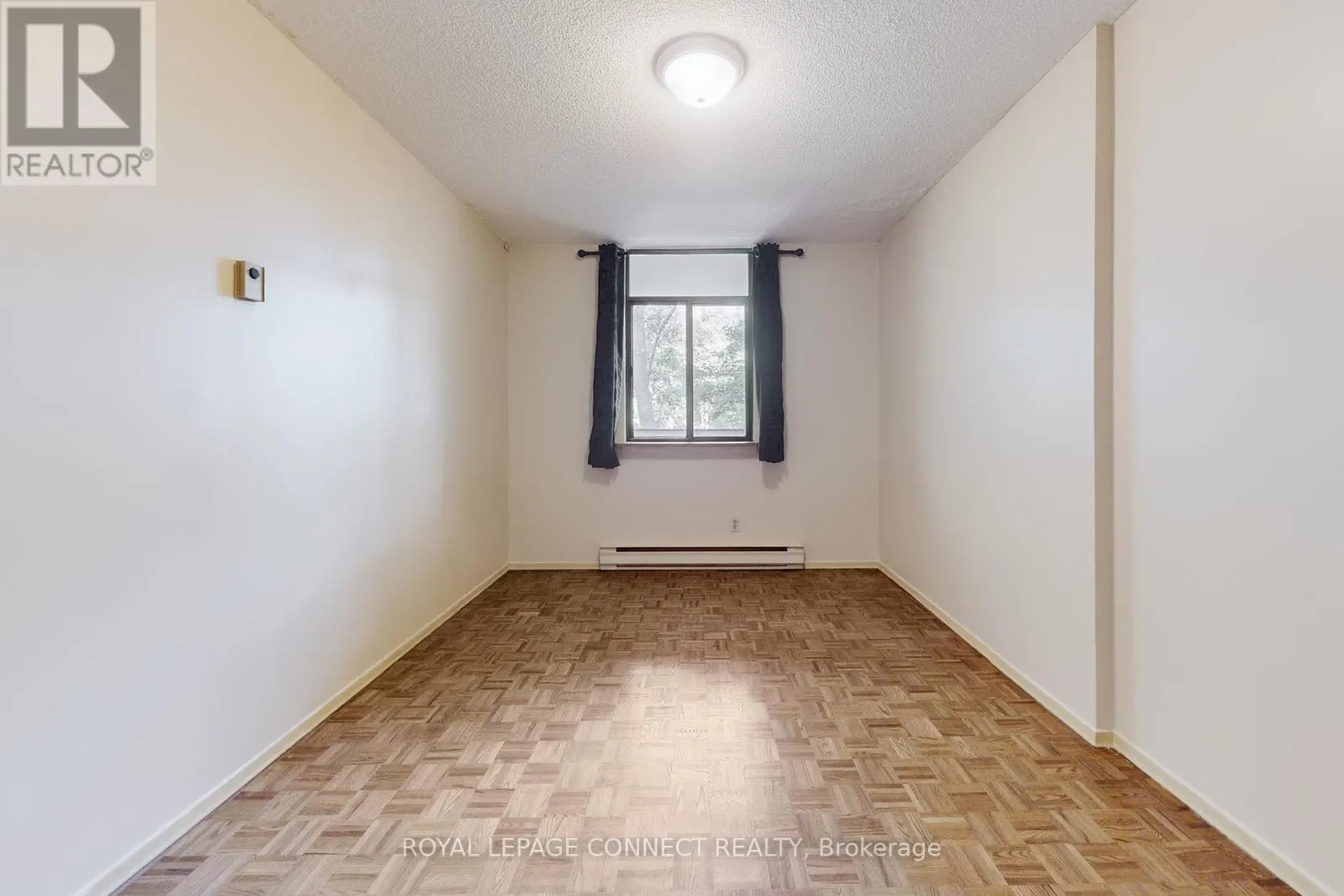 5-213 - 50 OLD KINGSTON ROAD