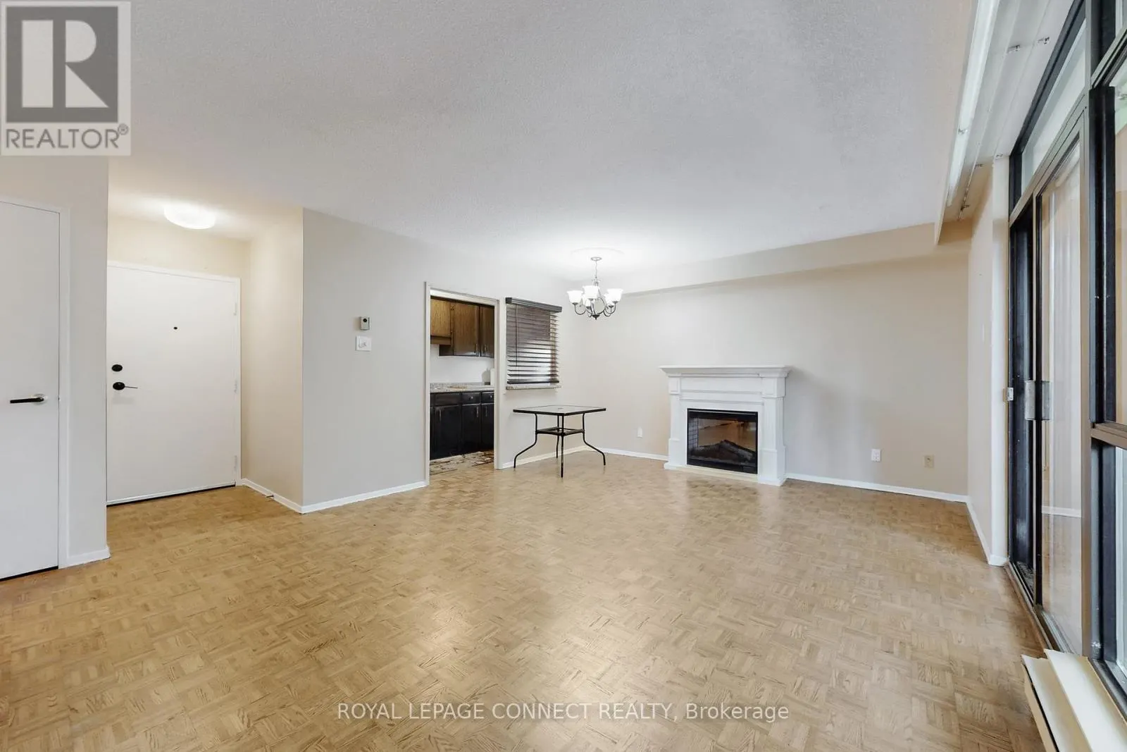 5-213 - 50 OLD KINGSTON ROAD