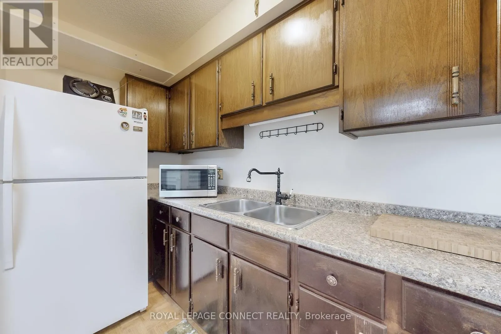 5-213 - 50 OLD KINGSTON ROAD