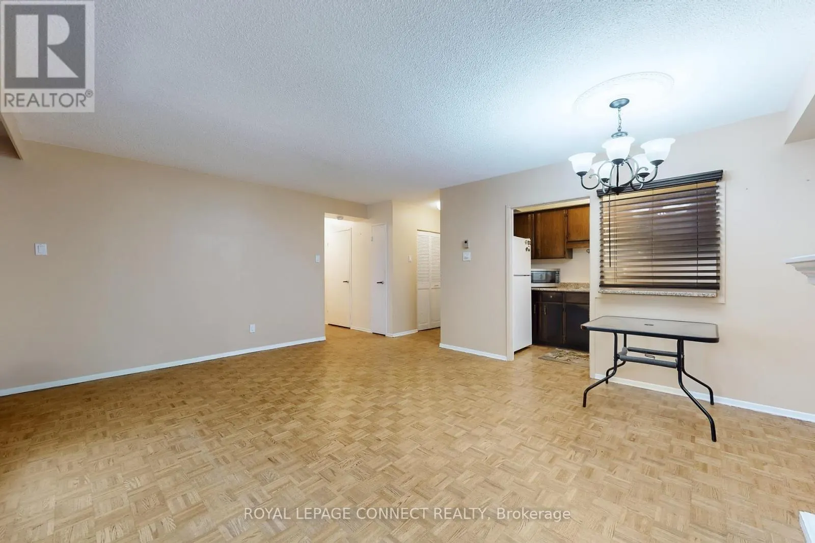 5-213 - 50 OLD KINGSTON ROAD