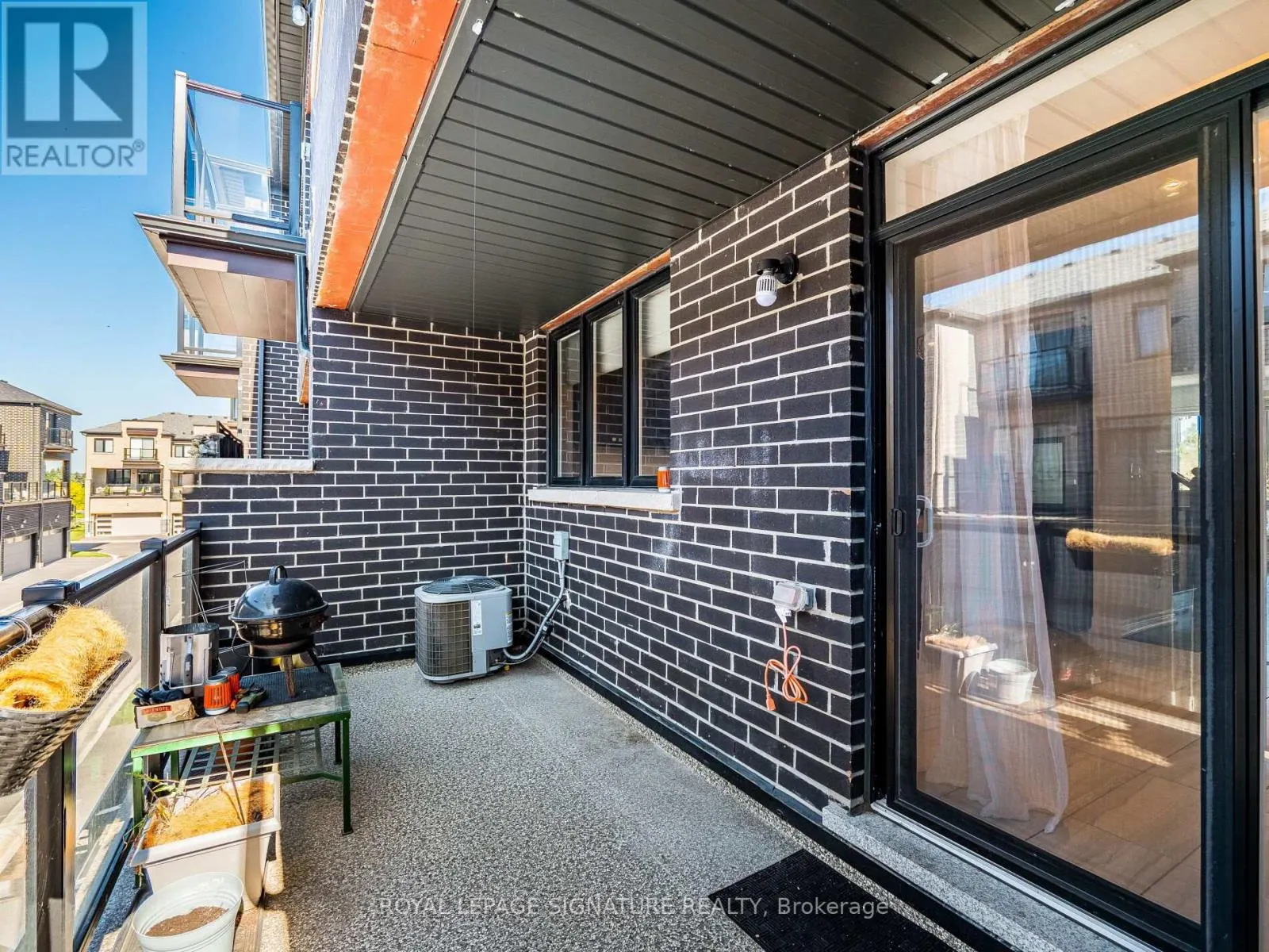 28 DOCKSIDE WAY