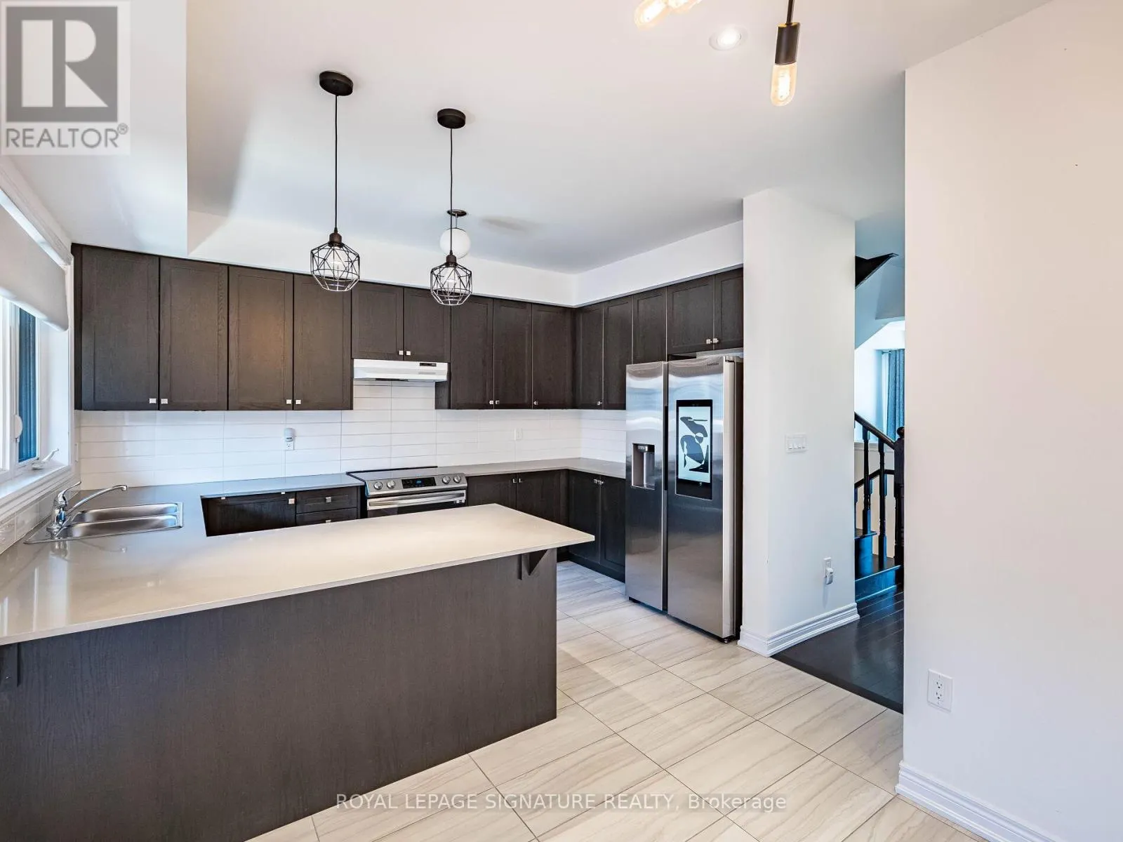28 DOCKSIDE WAY