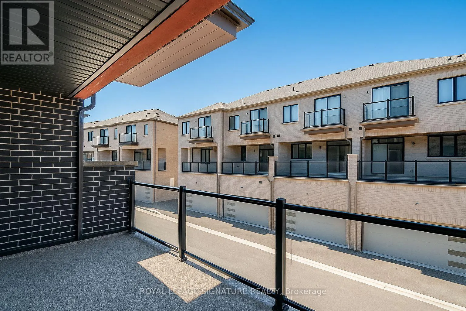 28 DOCKSIDE WAY