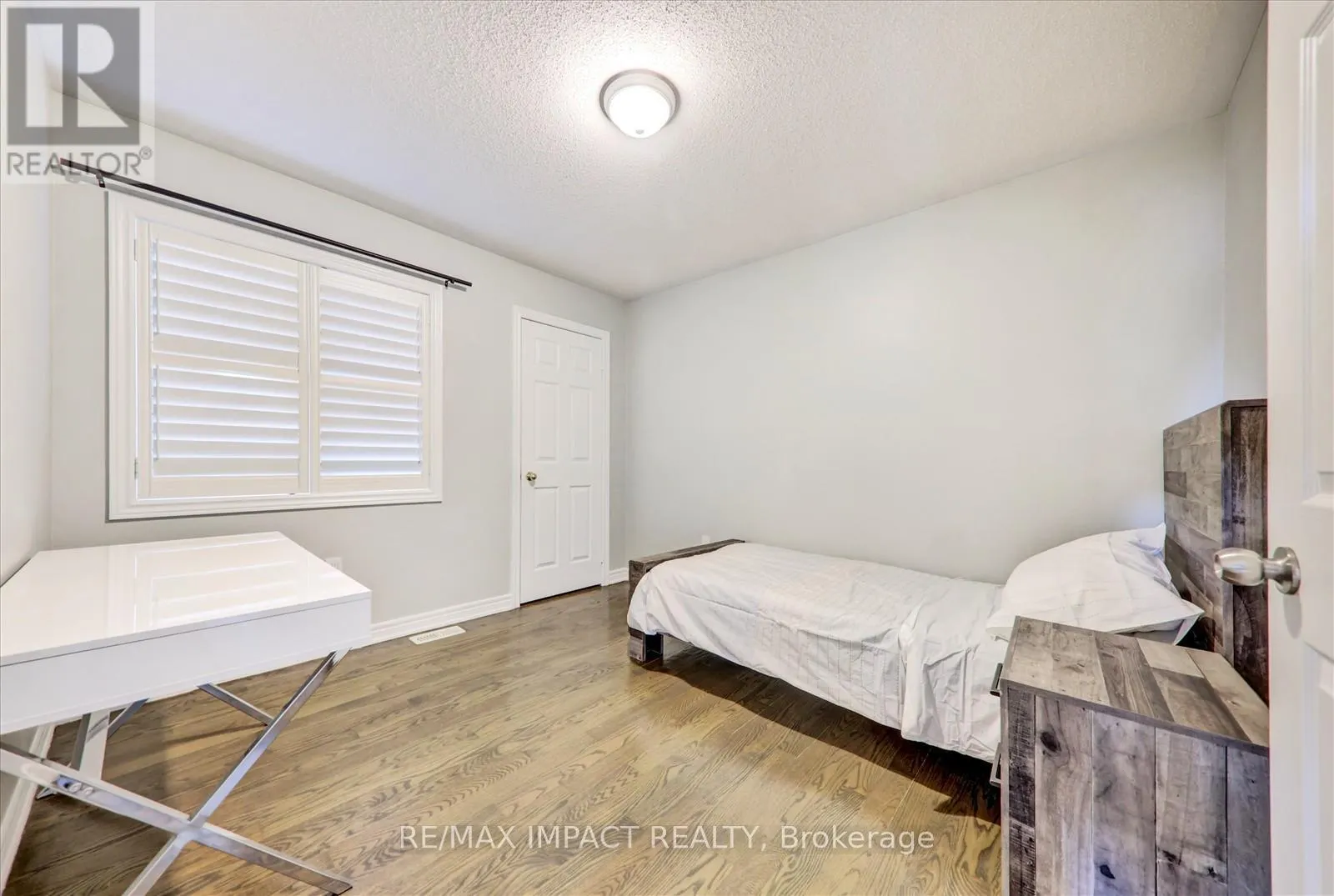 2 WHITBREAD CRESCENT