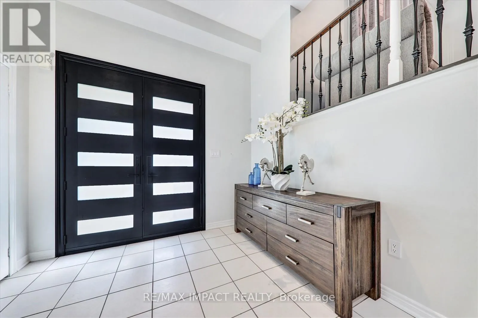 2 WHITBREAD CRESCENT