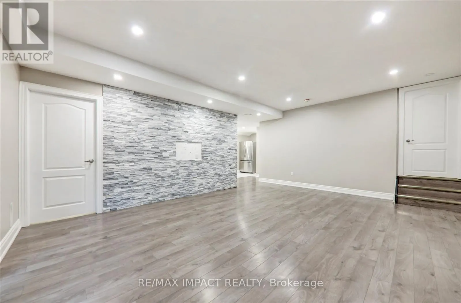 2 WHITBREAD CRESCENT