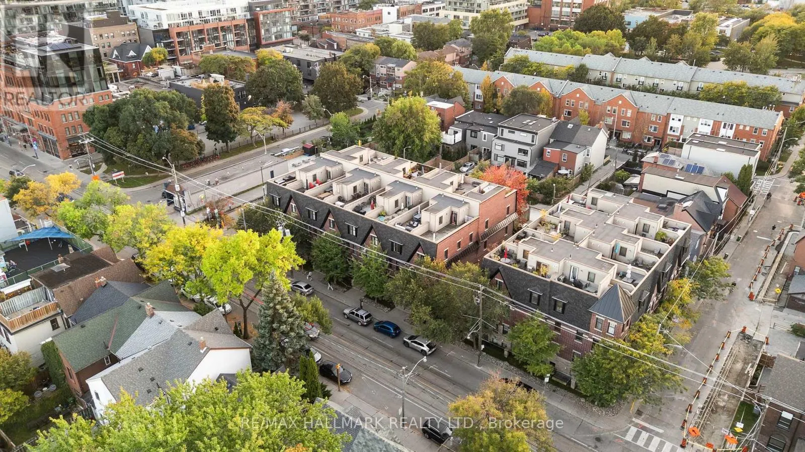 61 - 140 BROADVIEW AVENUE