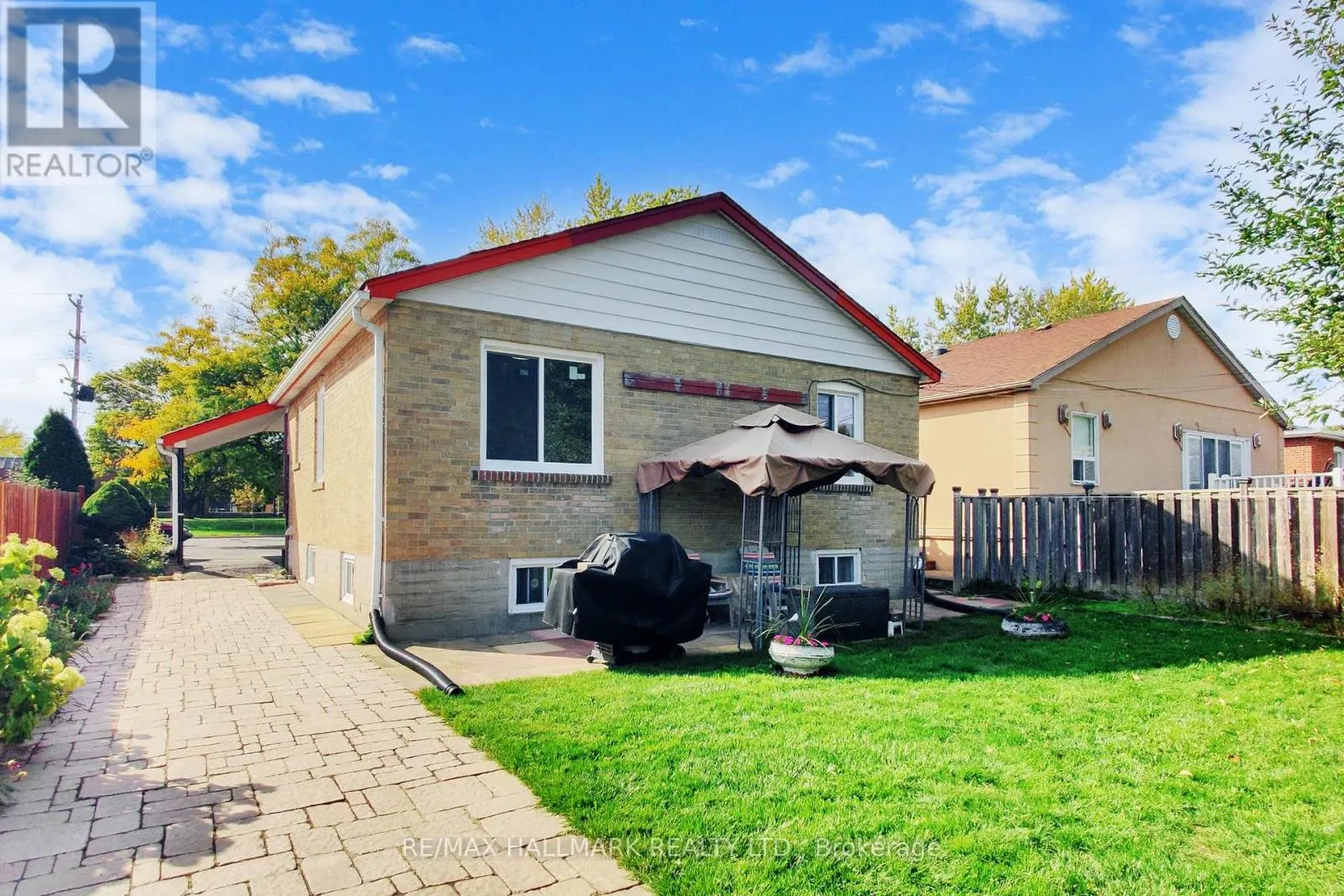 1393 BIRCHMOUNT ROAD