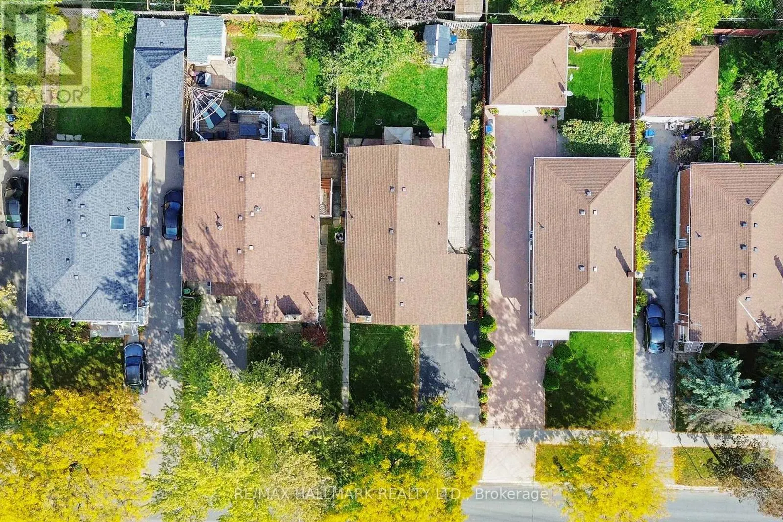 1393 BIRCHMOUNT ROAD