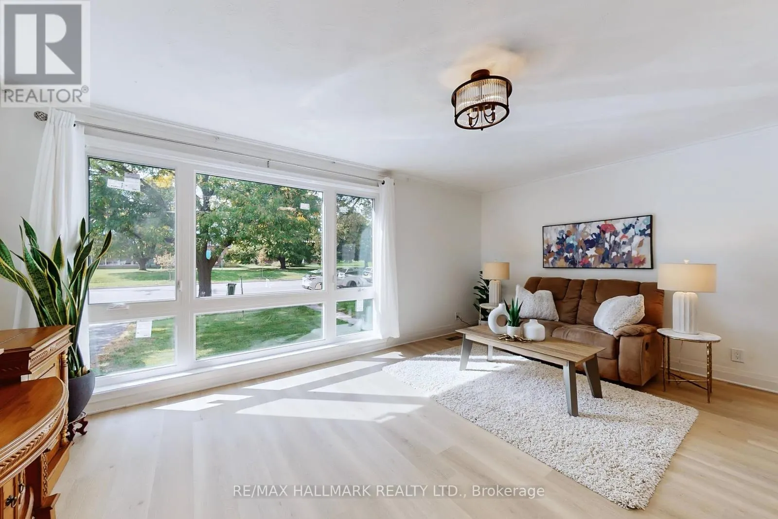 1393 BIRCHMOUNT ROAD