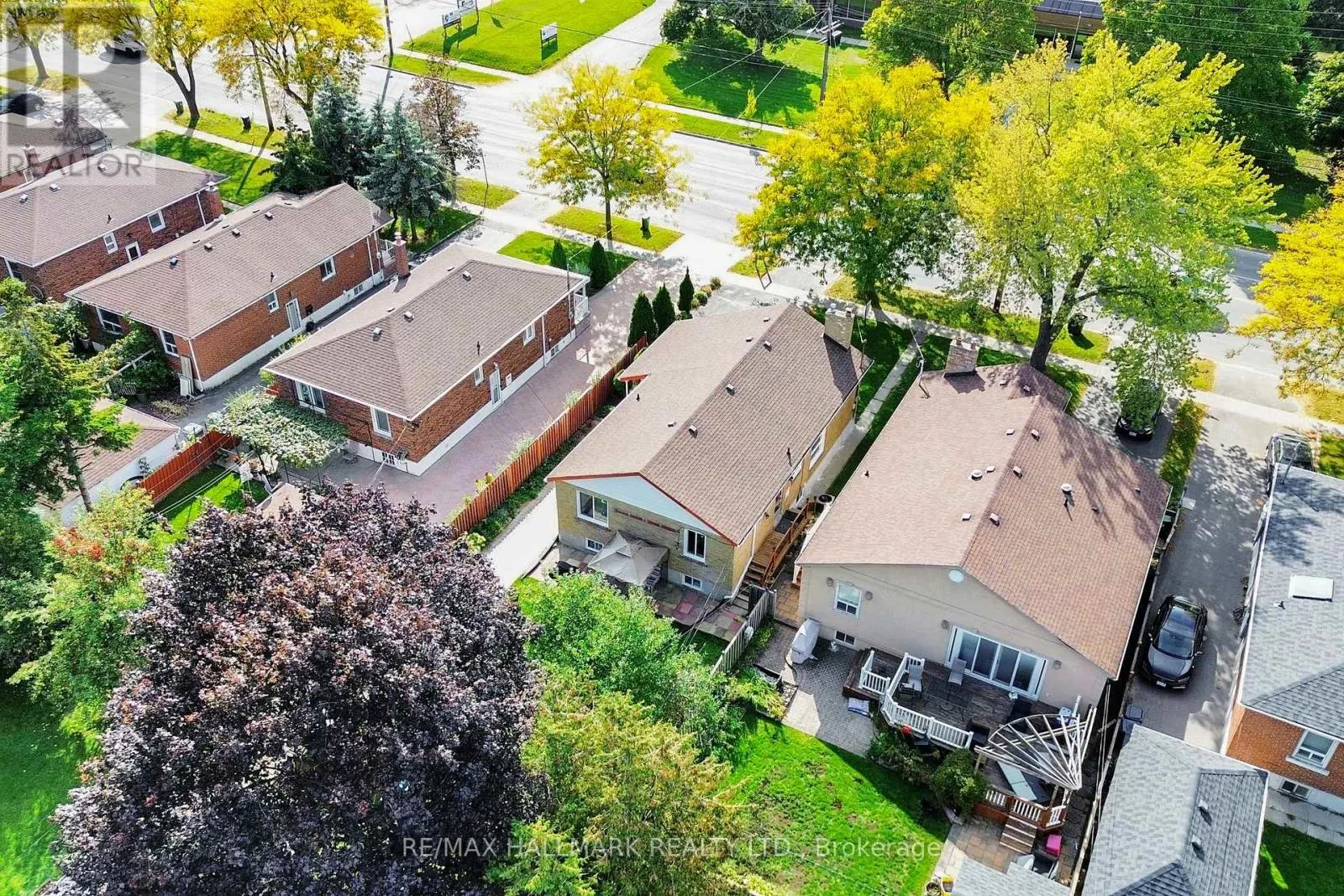 1393 BIRCHMOUNT ROAD