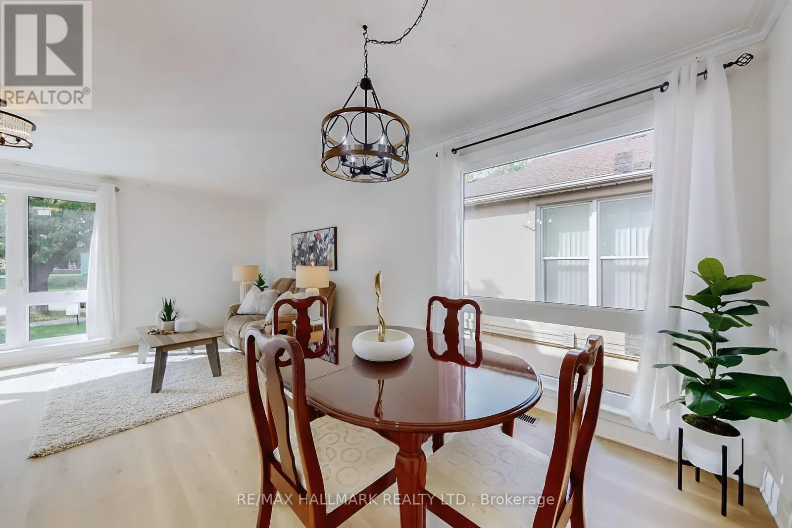 1393 BIRCHMOUNT ROAD