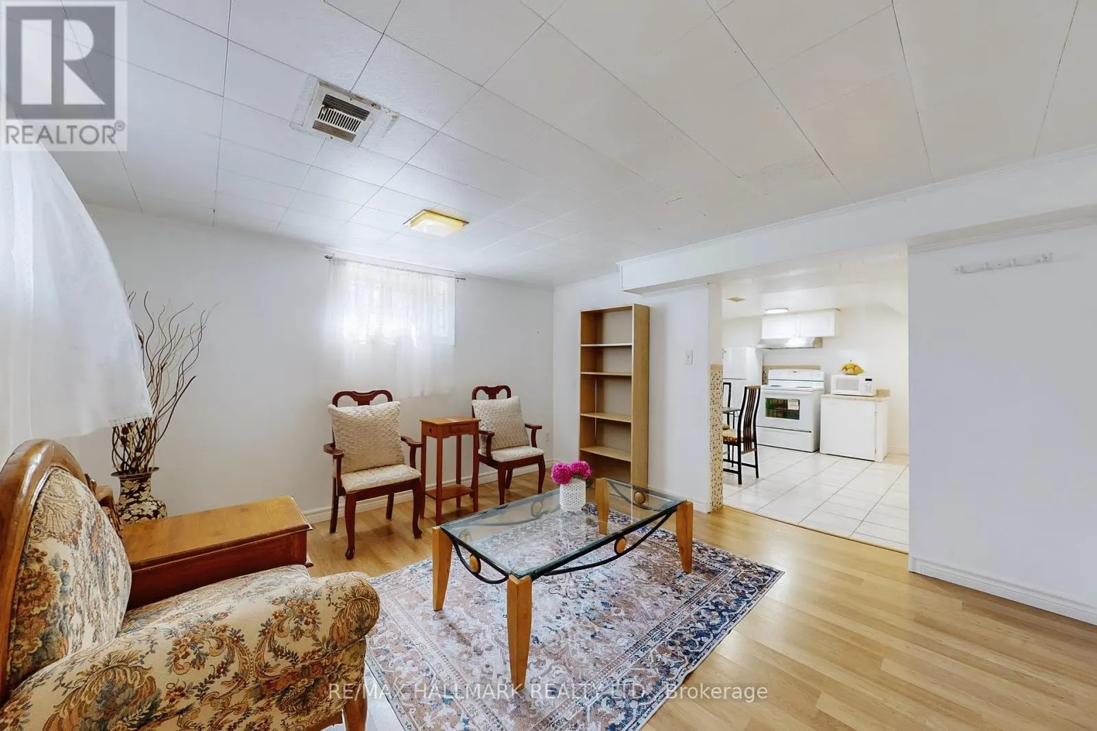 1393 BIRCHMOUNT ROAD