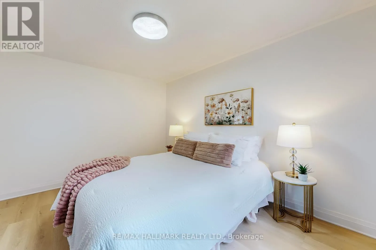 1393 BIRCHMOUNT ROAD