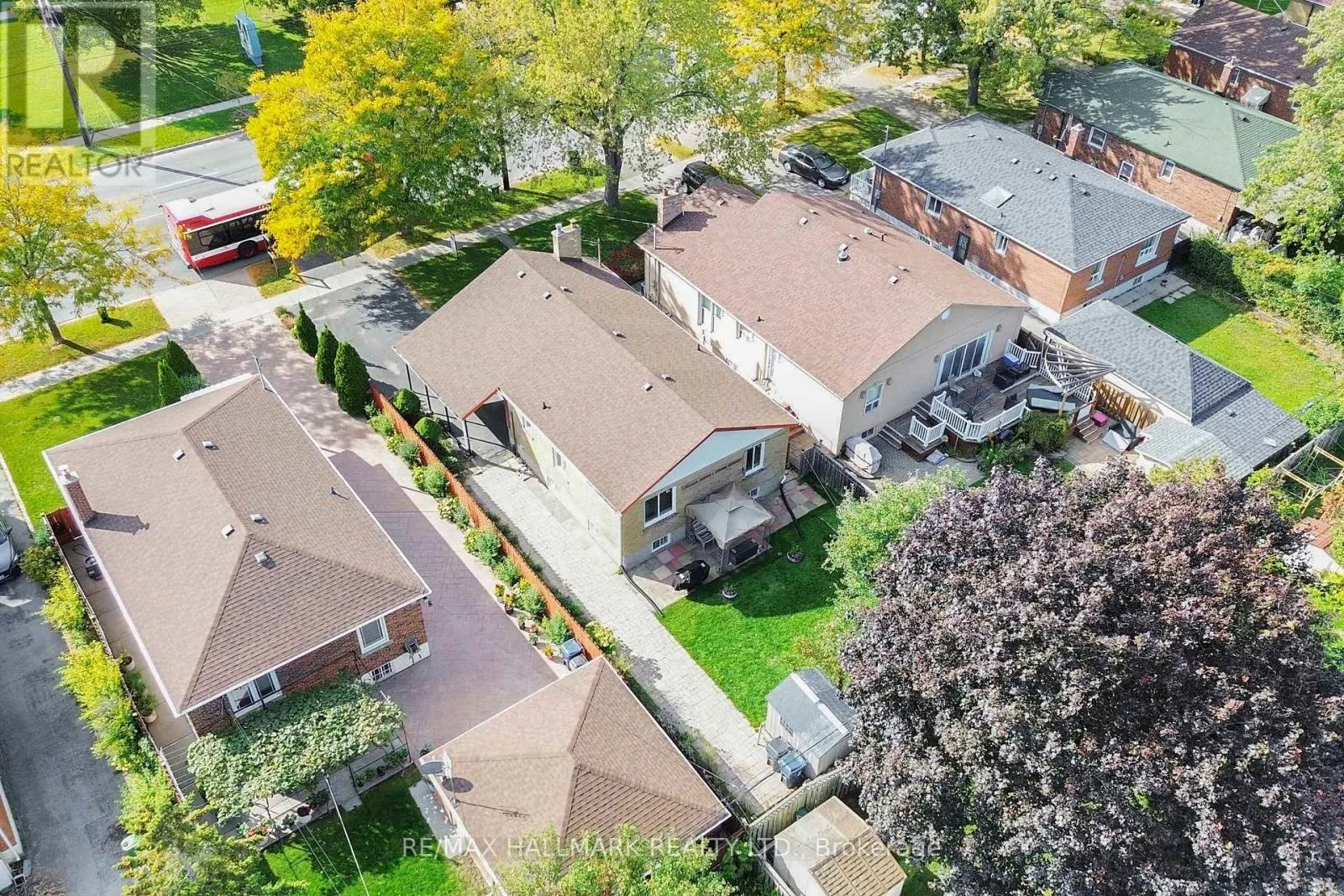 1393 BIRCHMOUNT ROAD