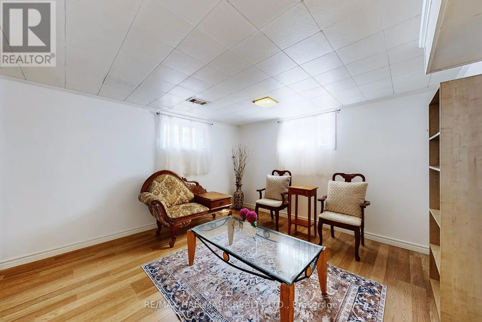 1393 BIRCHMOUNT ROAD
