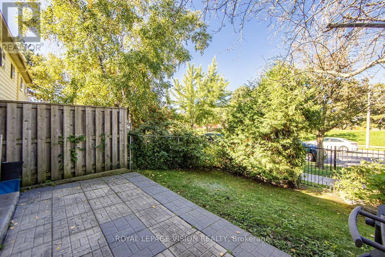 8 - 301 WASHBURN WAY