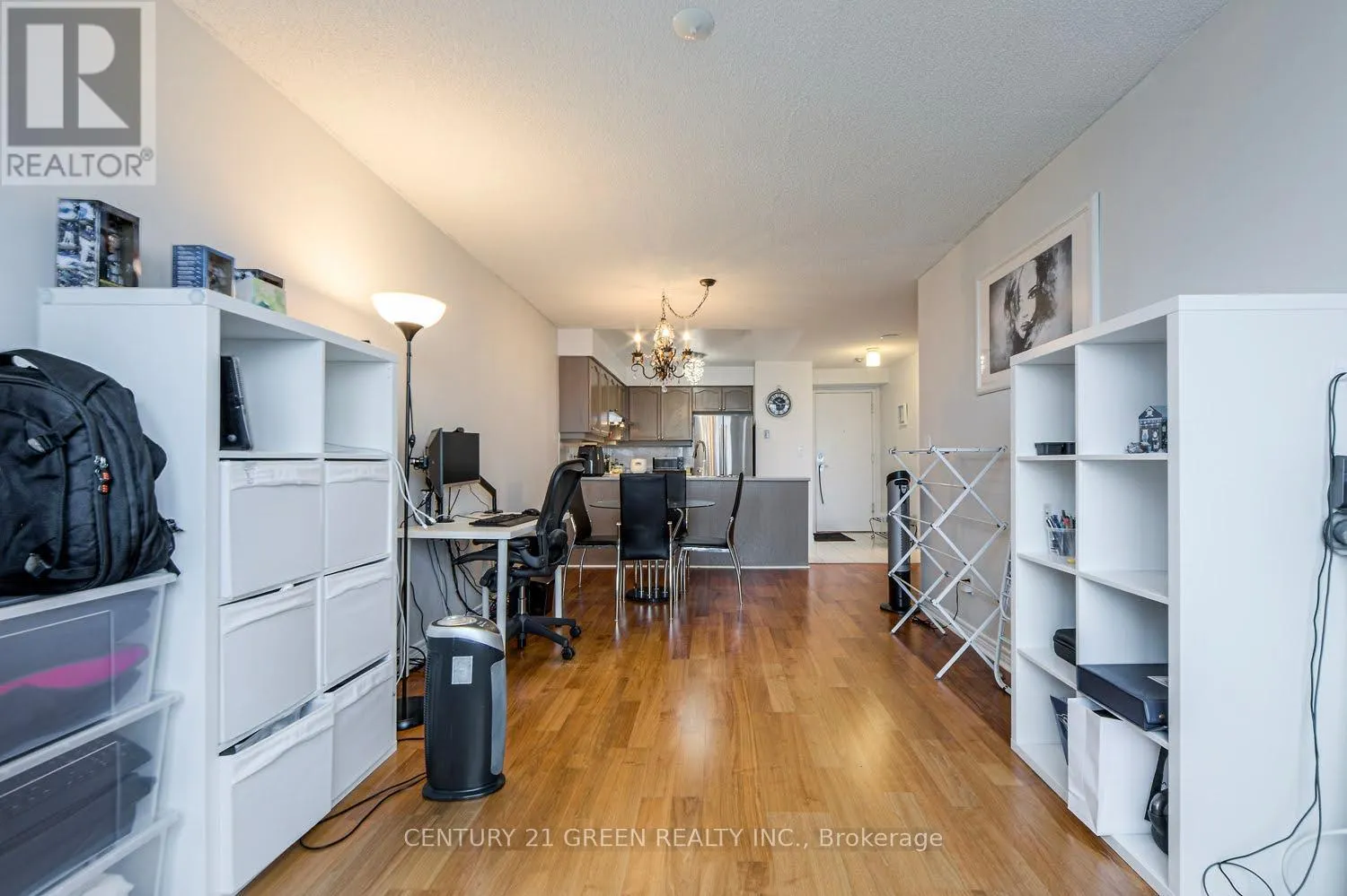 2623 - 68 CORPORATE DRIVE