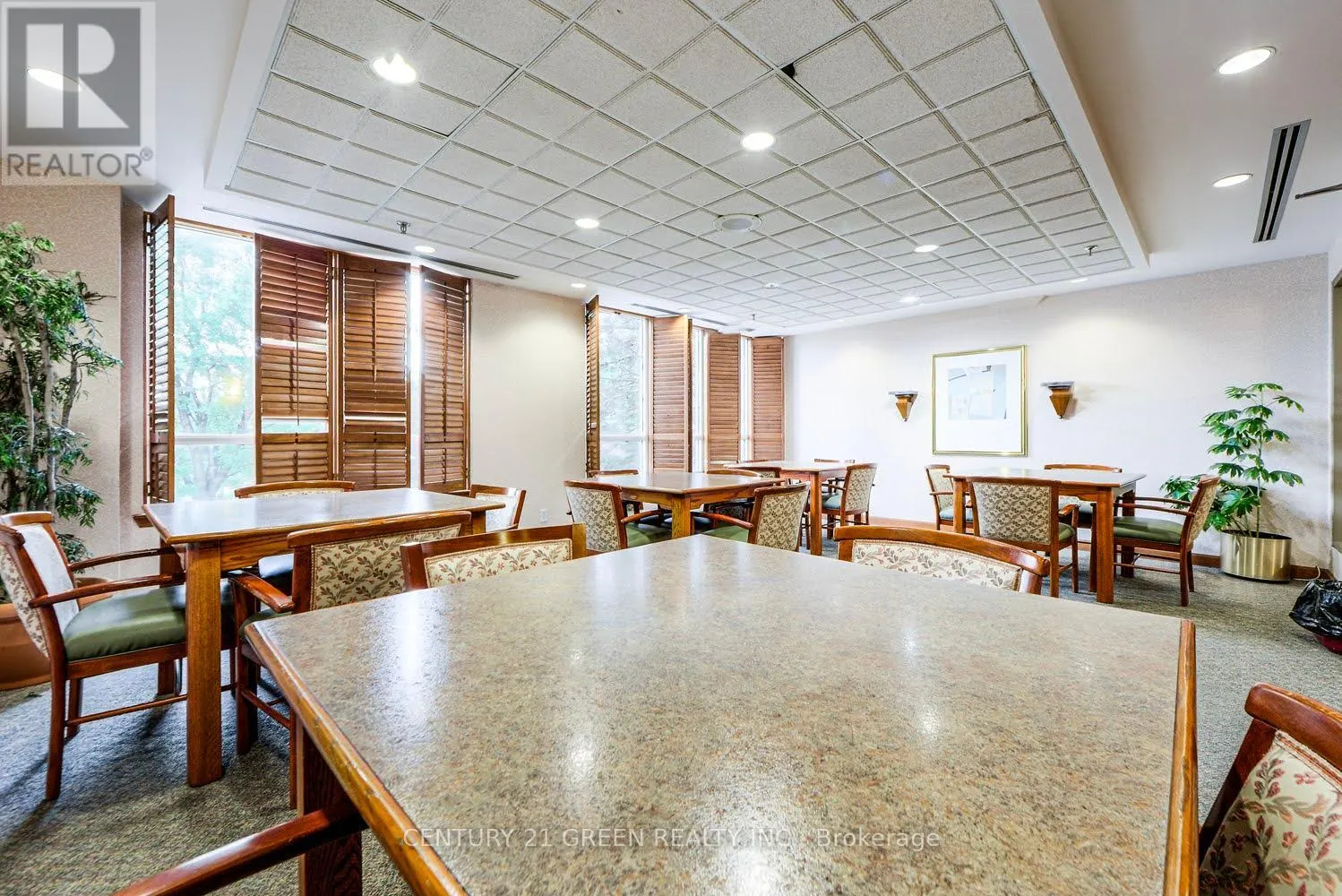 2623 - 68 CORPORATE DRIVE